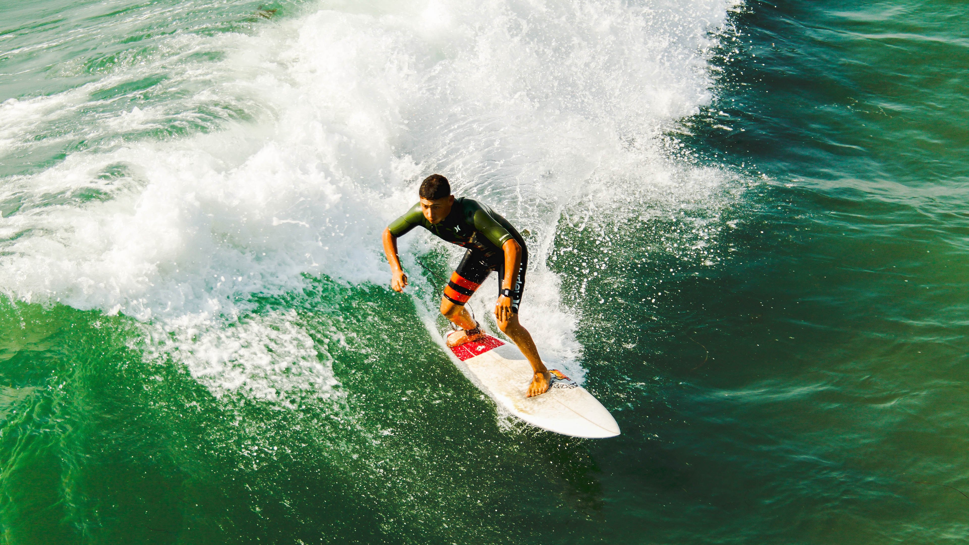 中国足球国家队教练团队专业素养持续增强，国家足球教练员