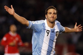 开云中国-中国足球职业俱乐部品牌影响力增强，国内有名的足球俱乐部