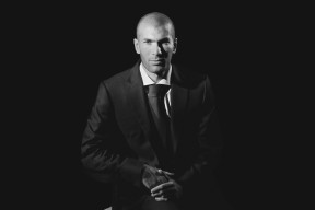 kaiyun体育综合-国家队全面提升防守体系制定个性化训练计划，足球个人防守战术不包含