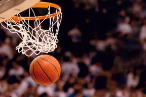 开云体育全站-库里推出全新篮球训练APP引热议，库里篮球训练计划