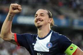 开云综合服务-塞内加尔男篮在非洲锦标赛中硬碰硬，奋勇争夺冠军